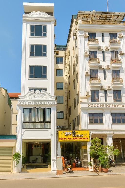 Ngọc Tùng Hotel – Ha Long Bay